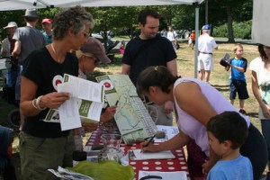 signing_in_on the green_FarmTour
